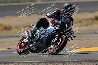 media/Oct-08-2022-SoCal Trackdays (Sat) [[1fc3beec89]]/Turn 14 (1050am)/